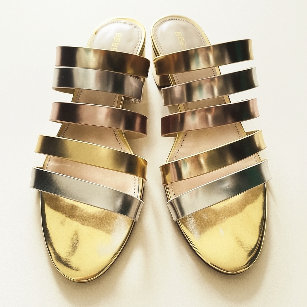 BCBG Metallic Strappy Slide Sandals with Heel (GUC)